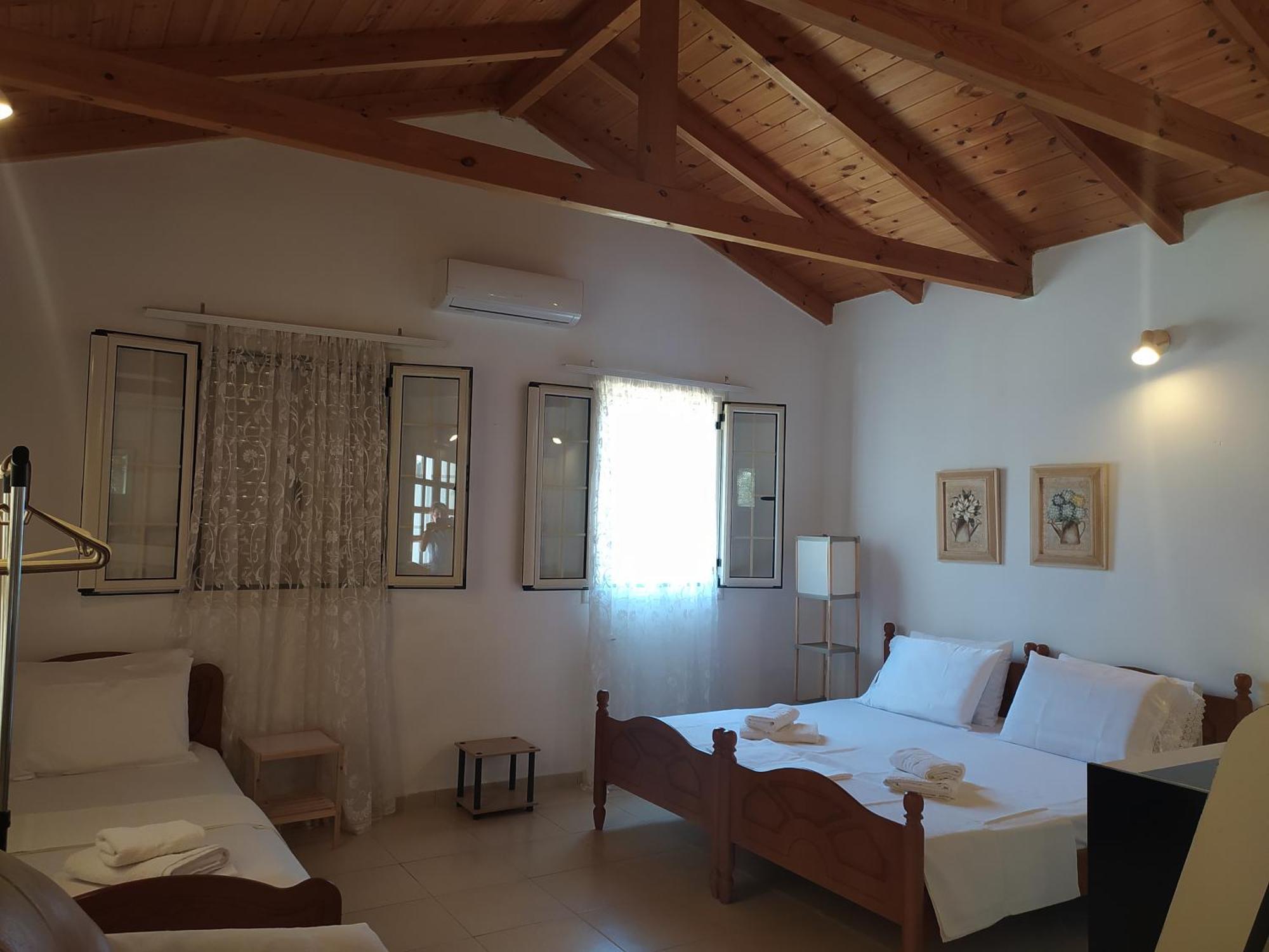 Retzos Rooms Himarë Extérieur photo