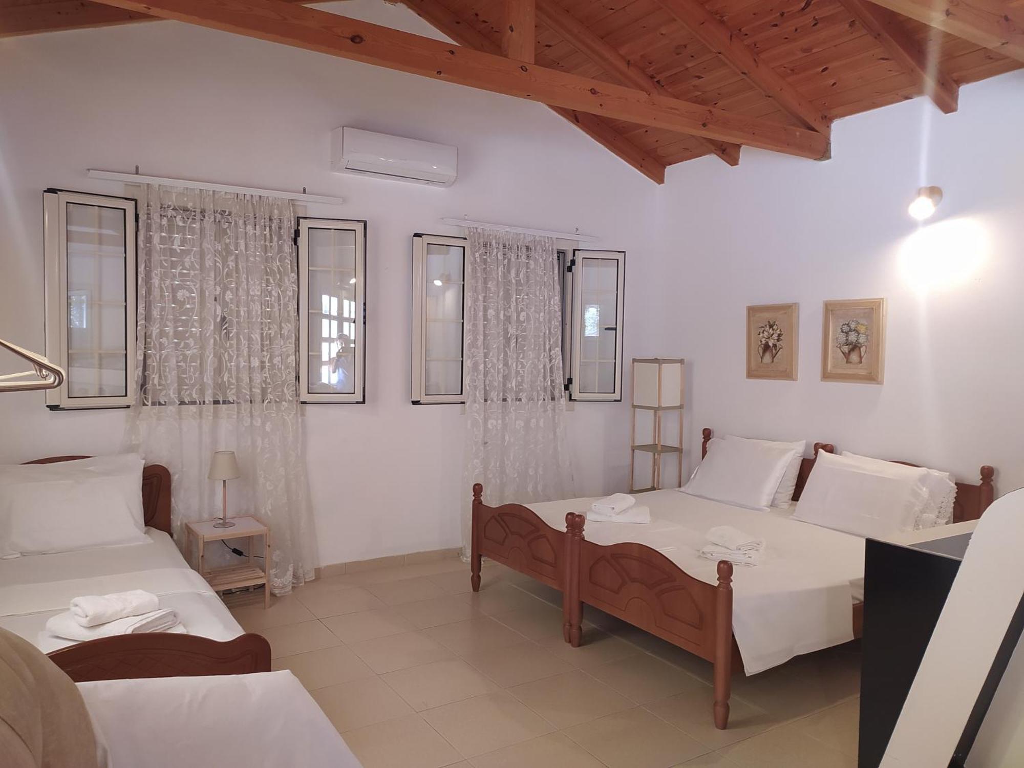 Retzos Rooms Himarë Extérieur photo
